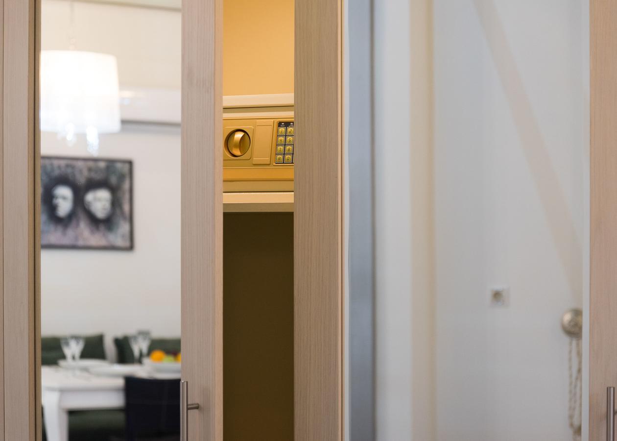 Faces Art Suites Rhodes City Habitación foto